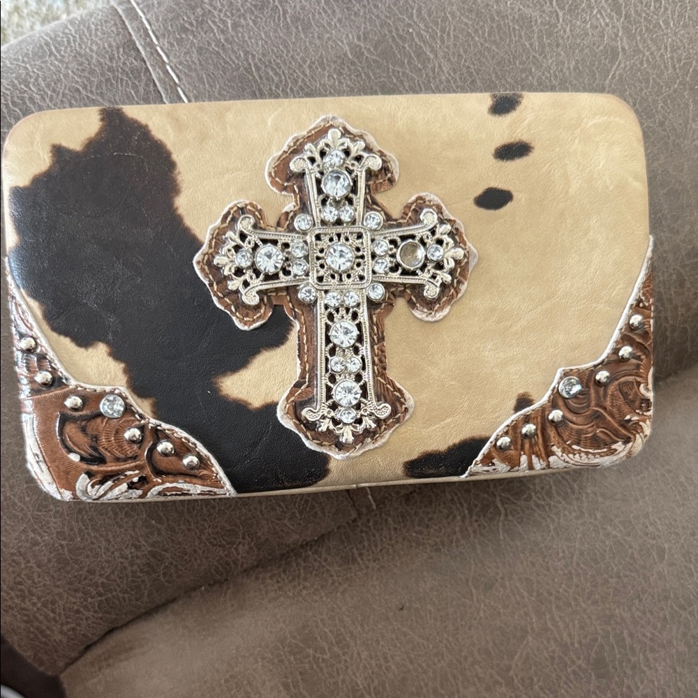 Western Cross Cowhide Clutch